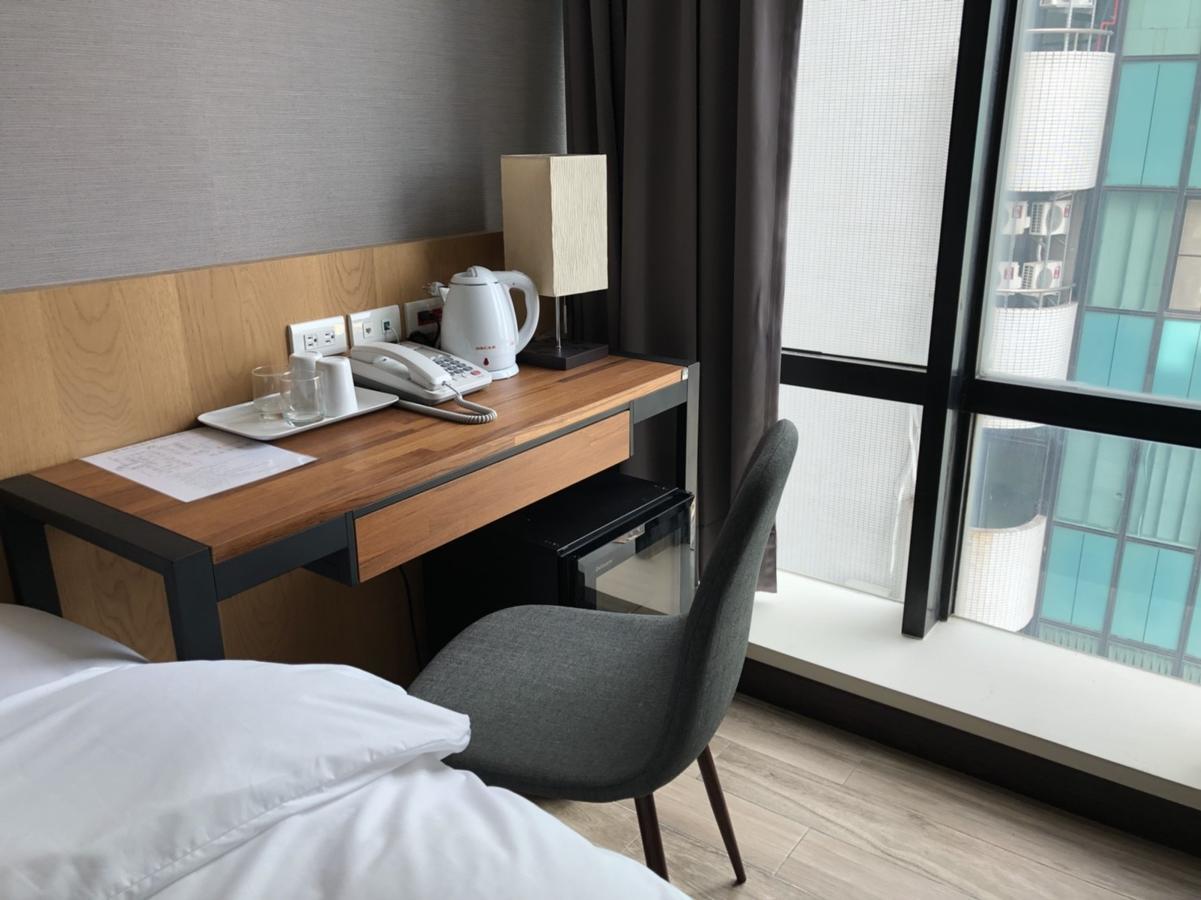 Honest & Warm Hotel Taoyuan Zewnętrze zdjęcie