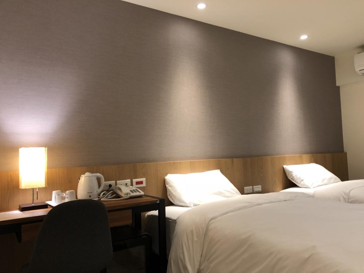 Honest & Warm Hotel Taoyuan Zewnętrze zdjęcie